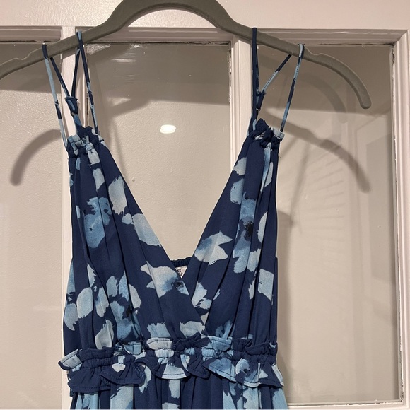 Abercrombie Floaty Femme Ruffle Maxi Dress Sleeveless Blue Floral V-neck Sz XS - Picture 5 of 14